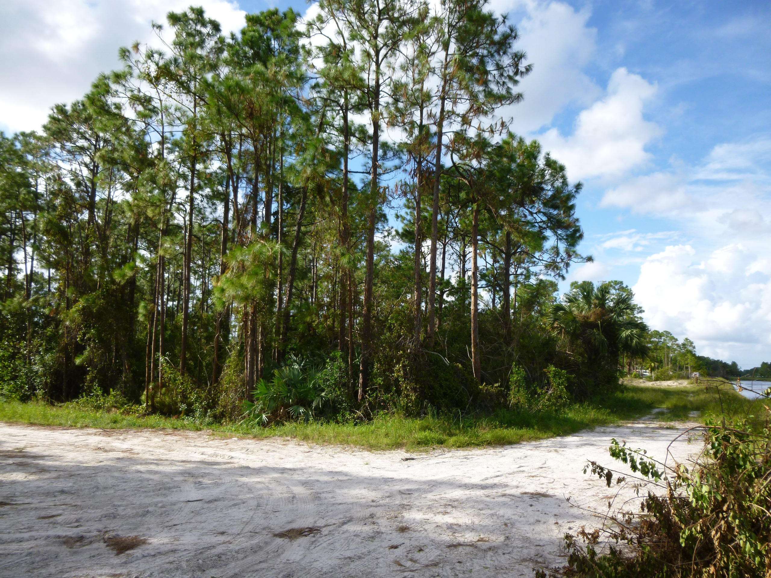 Xxx N 76th ST, Loxahatchee, FL 33470