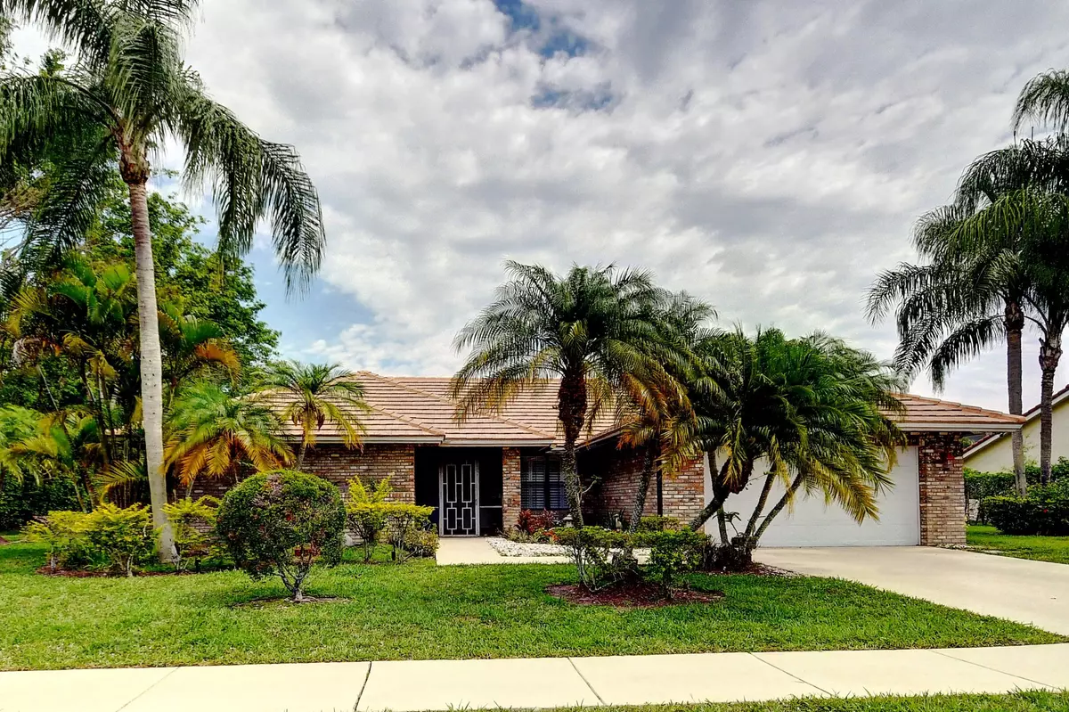 Boca Raton, FL 33498,10374 Canoe Brook CIR