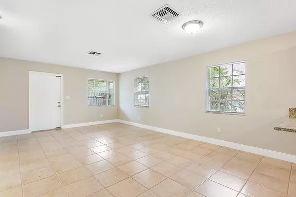 Fort Lauderdale, FL 33315,1403 SW 27th CT