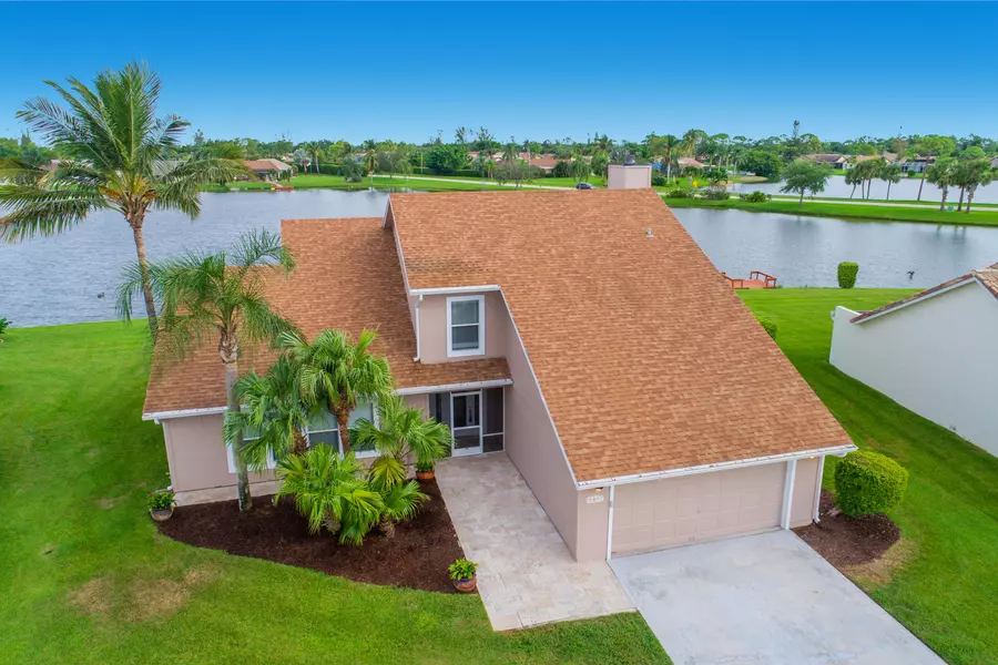 8497 Bonita Isle DR, Lake Worth, FL 33467