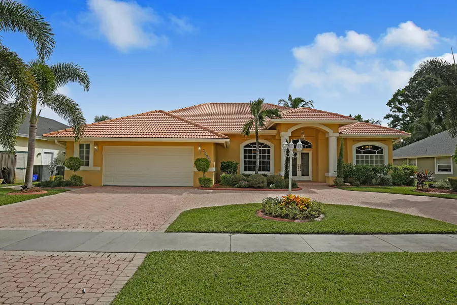 13882 Columbine AVE, Wellington, FL 33414