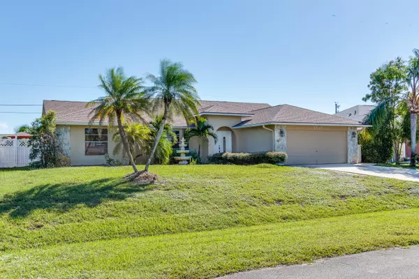 Port Saint Lucie, FL 34983,1537 SE Cownie ST