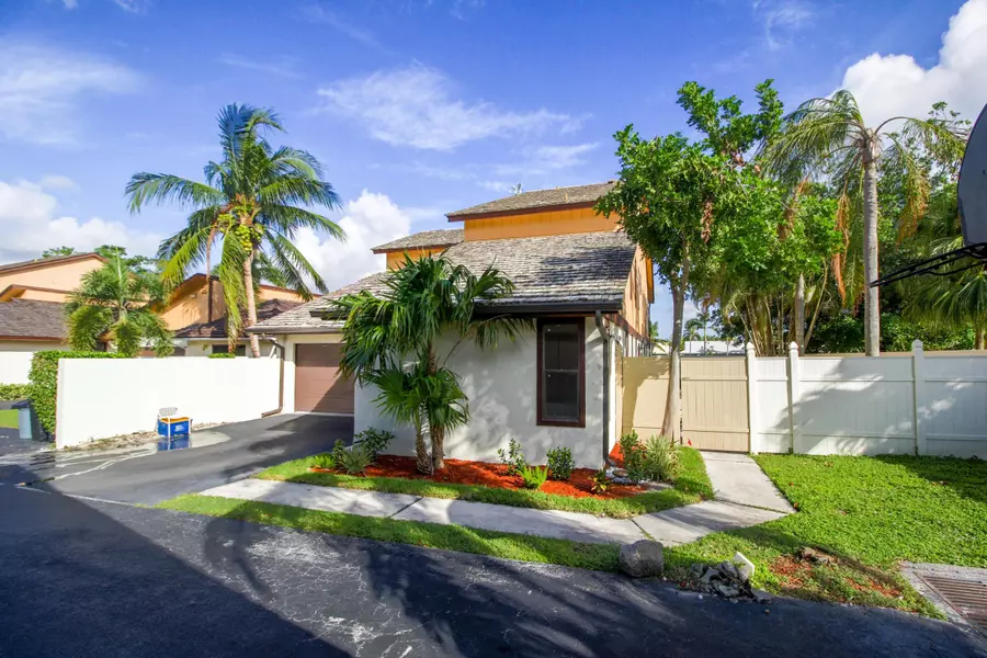 6516 Contempo LN, Boca Raton, FL 33433