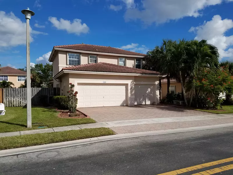 2207 NW 72nd WAY, Pembroke Pines, FL 33024