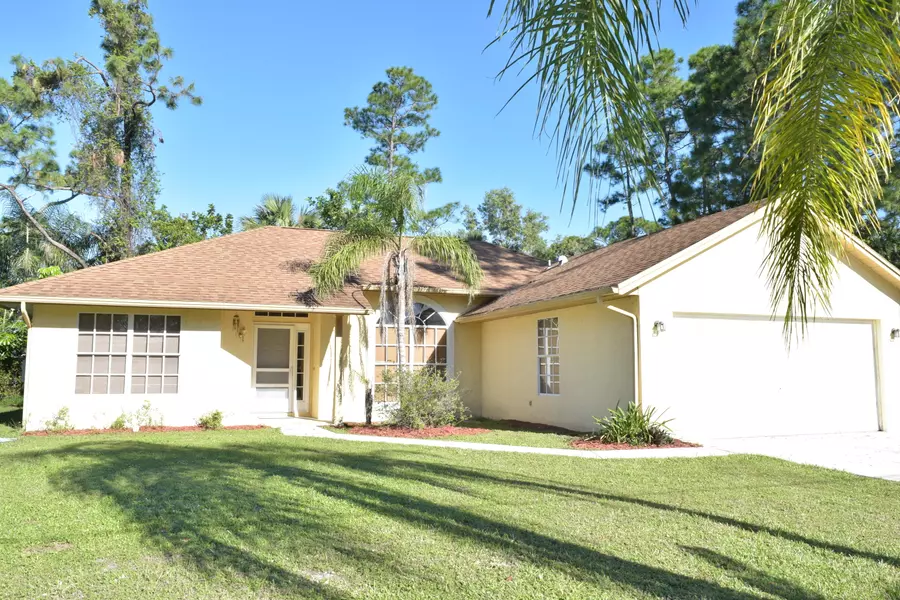 565 SE Faith TER, Port Saint Lucie, FL 34983