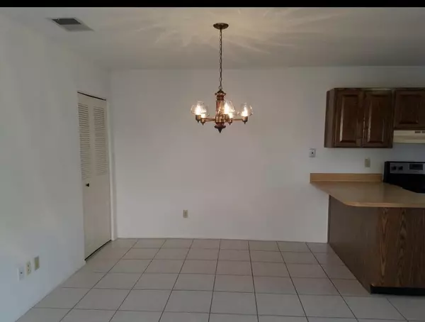 Port Saint Lucie, FL 34952,1471 Colchester Circle