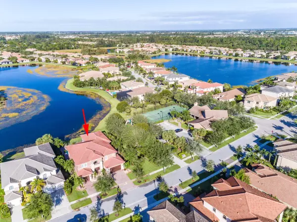 Royal Palm Beach, FL 33411,809 Edgebrook LN