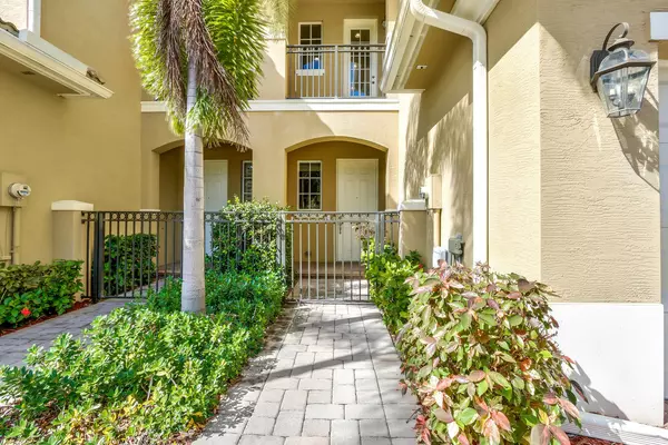 Palm Beach Gardens, FL 33418,4771 Cadiz CIR