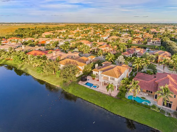 Boca Raton, FL 33496,17717 Circle Pond CT