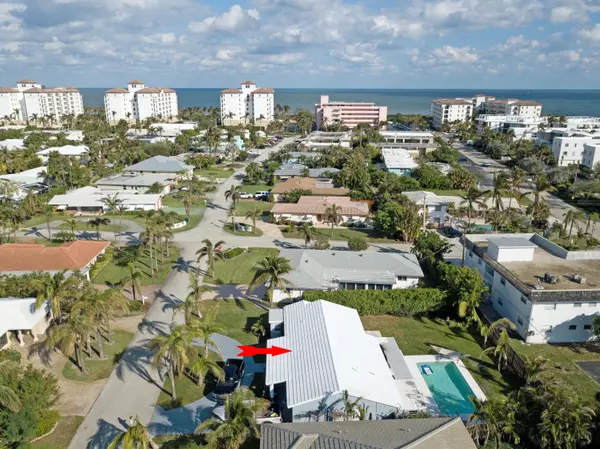 Palm Beach Shores, FL 33404,208 Linda LN