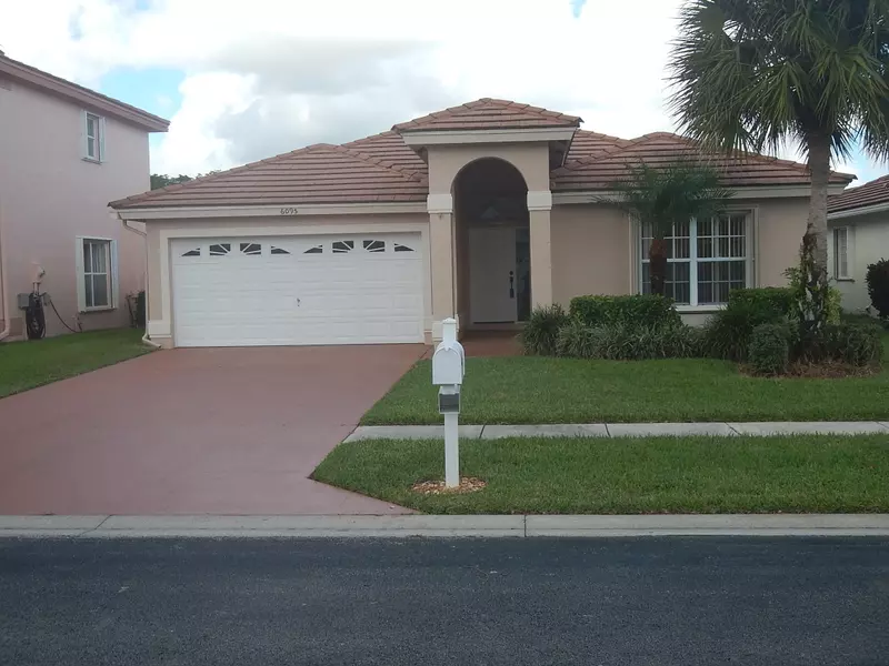 6095 Harbour Greens DR, Lake Worth, FL 33467