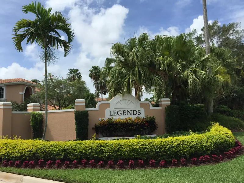 229 Legendary CIR, Palm Beach Gardens, FL 33418