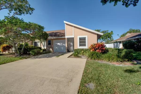 Boca Raton, FL 33496,8077 Sweetbriar WAY