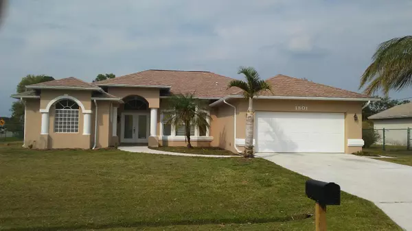 1801 SE Gifford ST, Port Saint Lucie, FL 34952