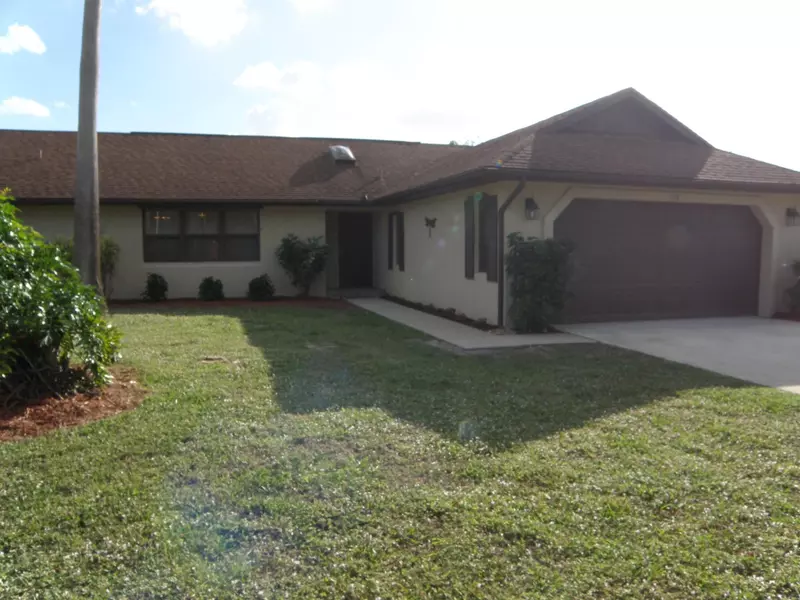 138 SW Oakridge DR, Port Saint Lucie, FL 34953