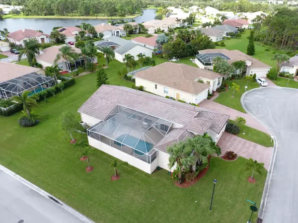 Port Saint Lucie, FL 34986,603 SW Chesapeak CT