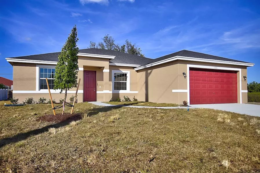 1321 SW Edinburgh DR, Port Saint Lucie, FL 34953