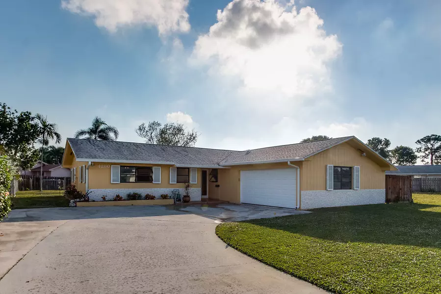 4280 Honeysuckle AVE, Palm Beach Gardens, FL 33410