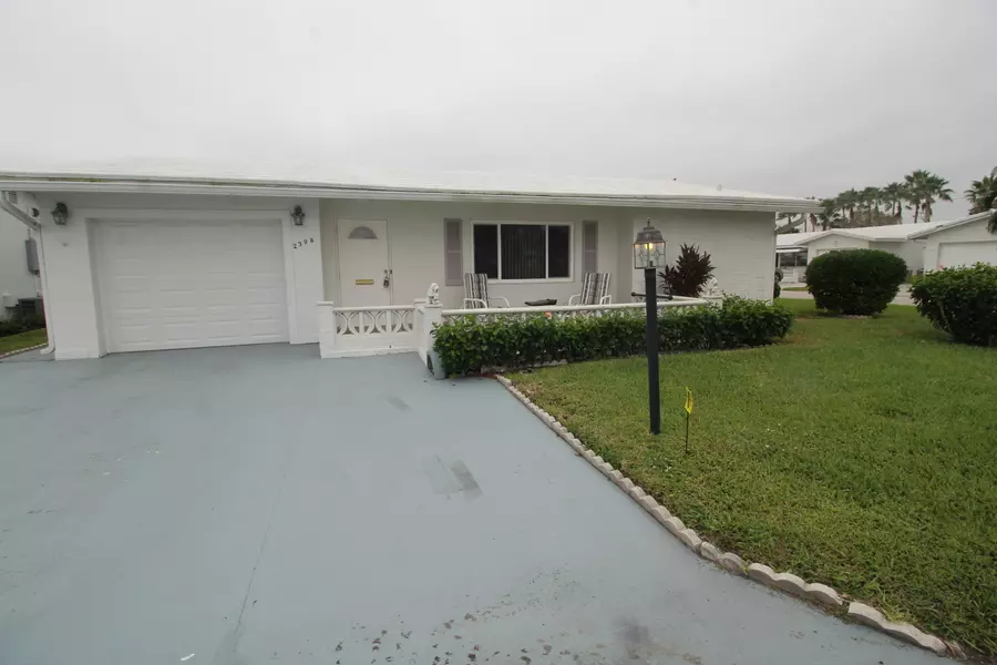 2398 SW 8th AVE, Boynton Beach, FL 33426