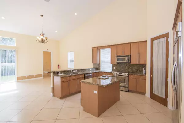 Boca Raton, FL 33487,750 Bailey ST