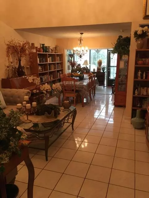 Boca Raton, FL 33428,22427 Thousand Pines LN