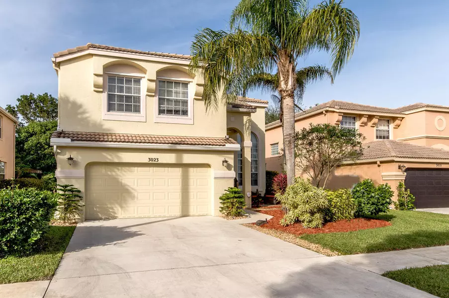 3023 Rockville LN, Royal Palm Beach, FL 33411