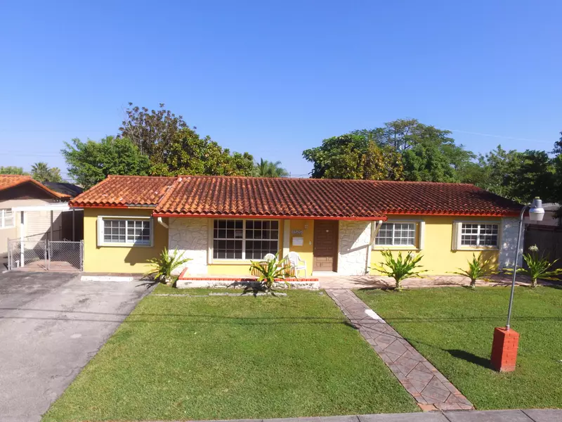 12525 SW 34th ST, Miami, FL 33175
