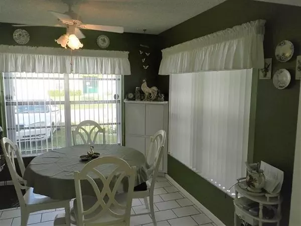 Greenacres, FL 33463,6310 Emerald Sky LN