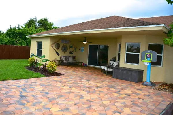 Port Saint Lucie, FL 34953,373 SW Jeanne AVE