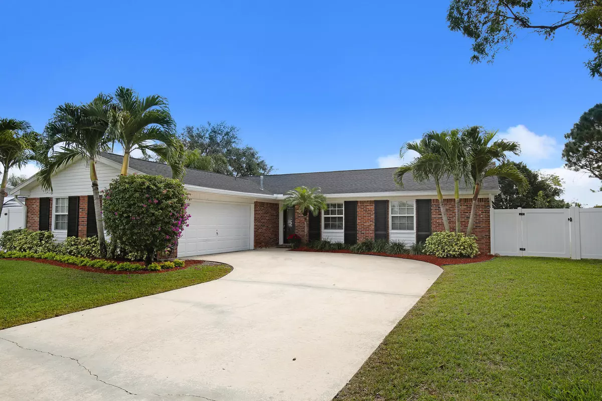 Palm Springs, FL 33461,213 Rex CT