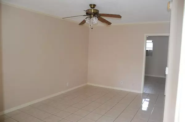 Lake Worth, FL 33460,612 S 2nd AVE 6