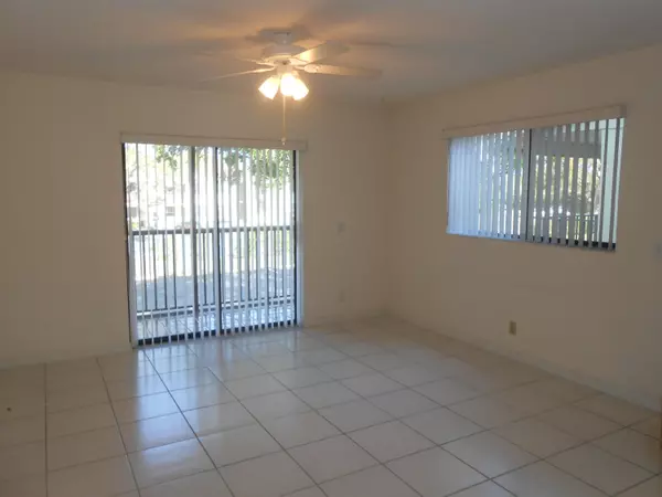 Deerfield Beach, FL 33441,545 Trace CIR 205