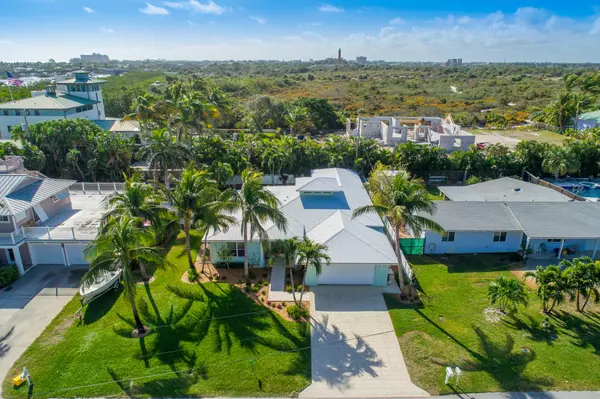 Tequesta, FL 33469,3248 Cove RD