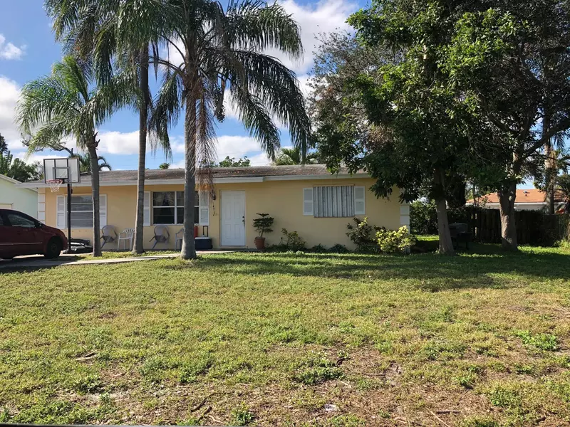 6817 Massachusetts DR, Lake Worth, FL 33462