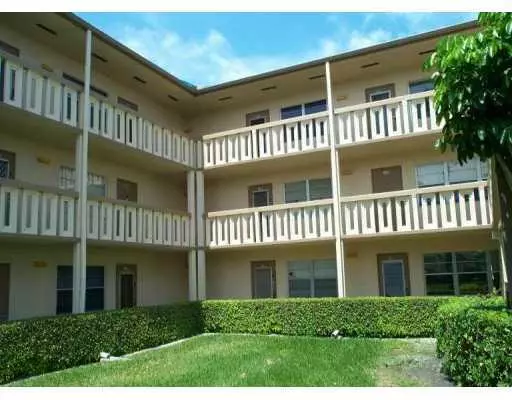 210 E Fanshaw 210, Boca Raton, FL 33434