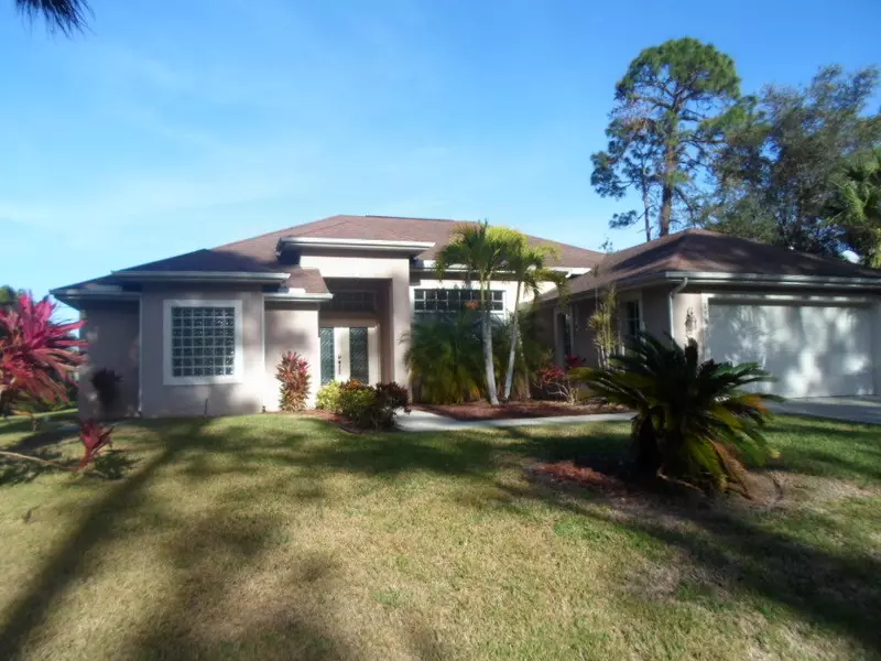 1937 SW SW Mackenzie ST, Port Saint Lucie, FL 34953