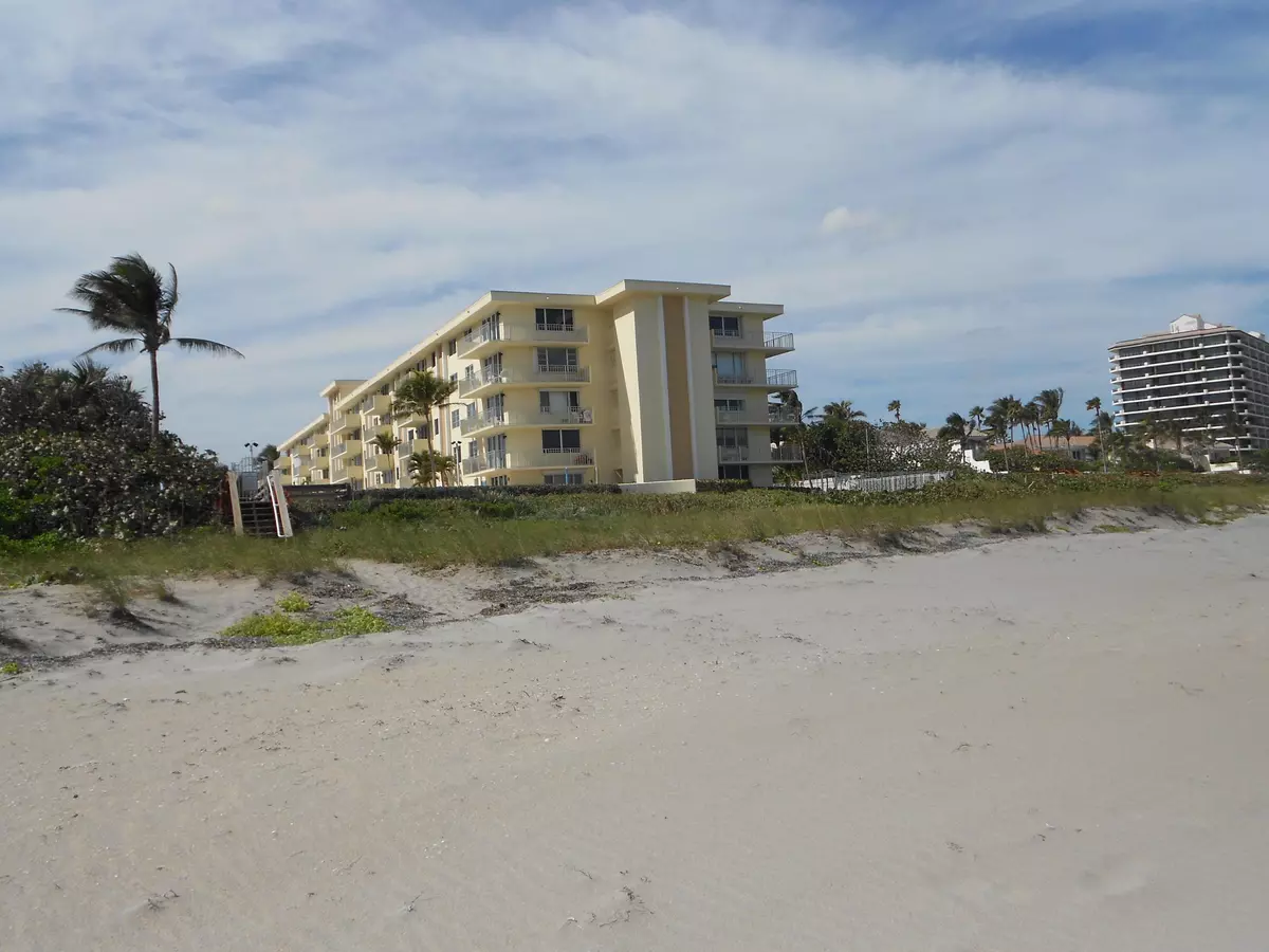 Juno Beach, FL 33408,630 Ocean DR #409