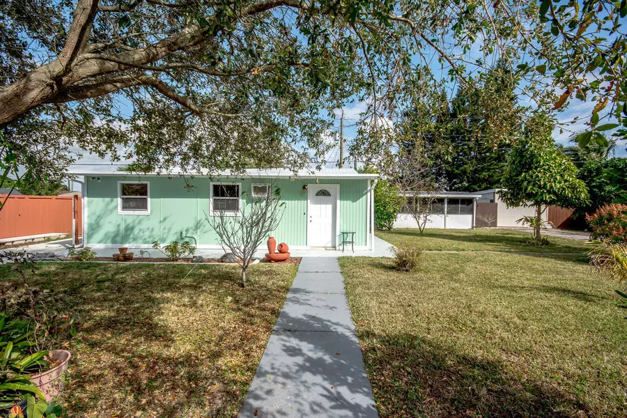 4685 Weymouth ST, Lake Worth, FL 33463