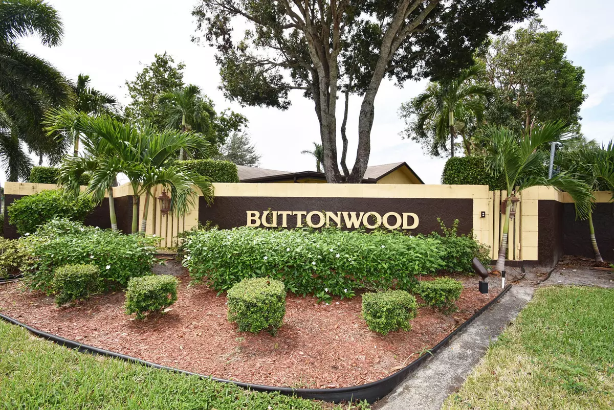 Lake Worth, FL 33463,6340 Tall Cypress CIR