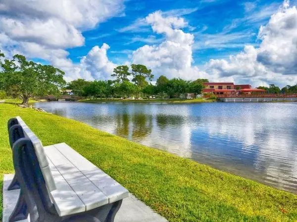 Lake Worth, FL 33467,760 Nantucket CIR A