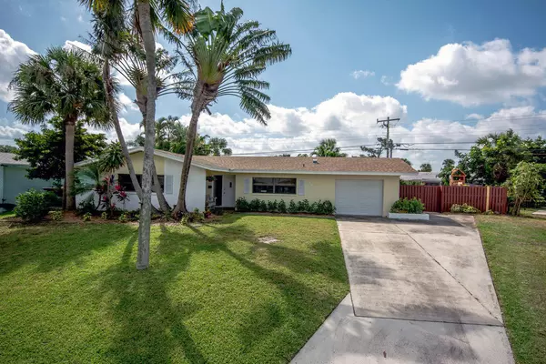 3698 Daisy AVE, Palm Beach Gardens, FL 33410