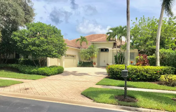 8824 Lakes BLVD, West Palm Beach, FL 33412