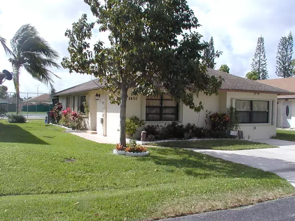 5420 Mendoza ST, West Palm Beach, FL 33415