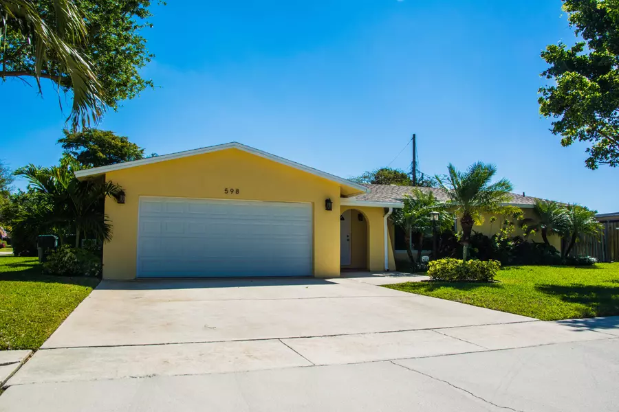 598 NW 13th DR, Boca Raton, FL 33486