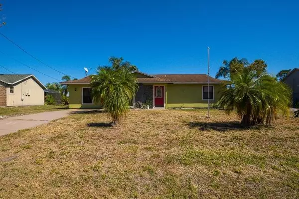 Port Saint Lucie, FL 34953,150 SW S Wakefield CIR