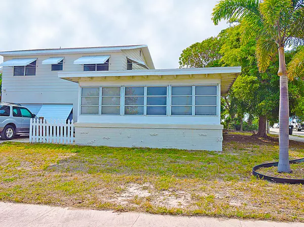 Lake Worth, FL 33461,601 Grove ST