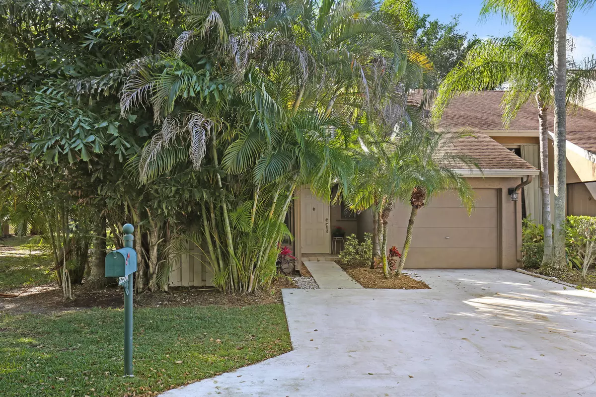 Boca Raton, FL 33428,22500 Thousand Pines LN