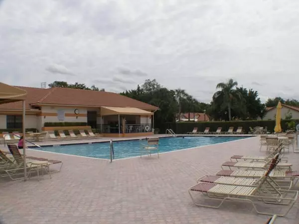 Boynton Beach, FL 33437,9807 Pavarotti TER 102