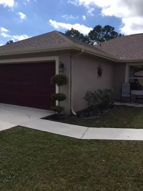 Port Saint Lucie, FL 34986,5884 NW Leghorn AVE