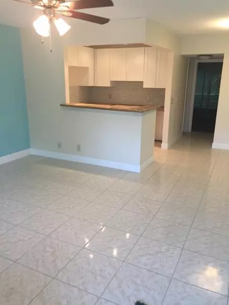 15 Newport A 15, Deerfield Beach, FL 33442